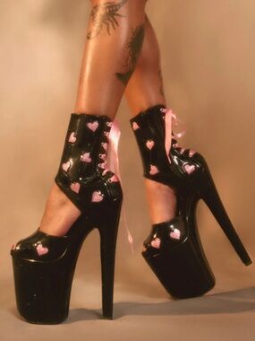 HELLA HEELS CUPIDS CHOKEHOLD RIBBON CORSET 8INCH BOOTS - BLACK